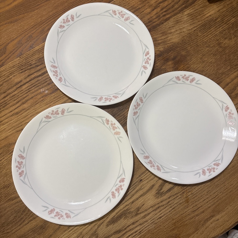 Silk Blossoms CorningWare Corelle Dinner Plates 10" lot of 3(B)‎